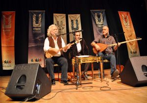 2011'e türkü türkü destek...